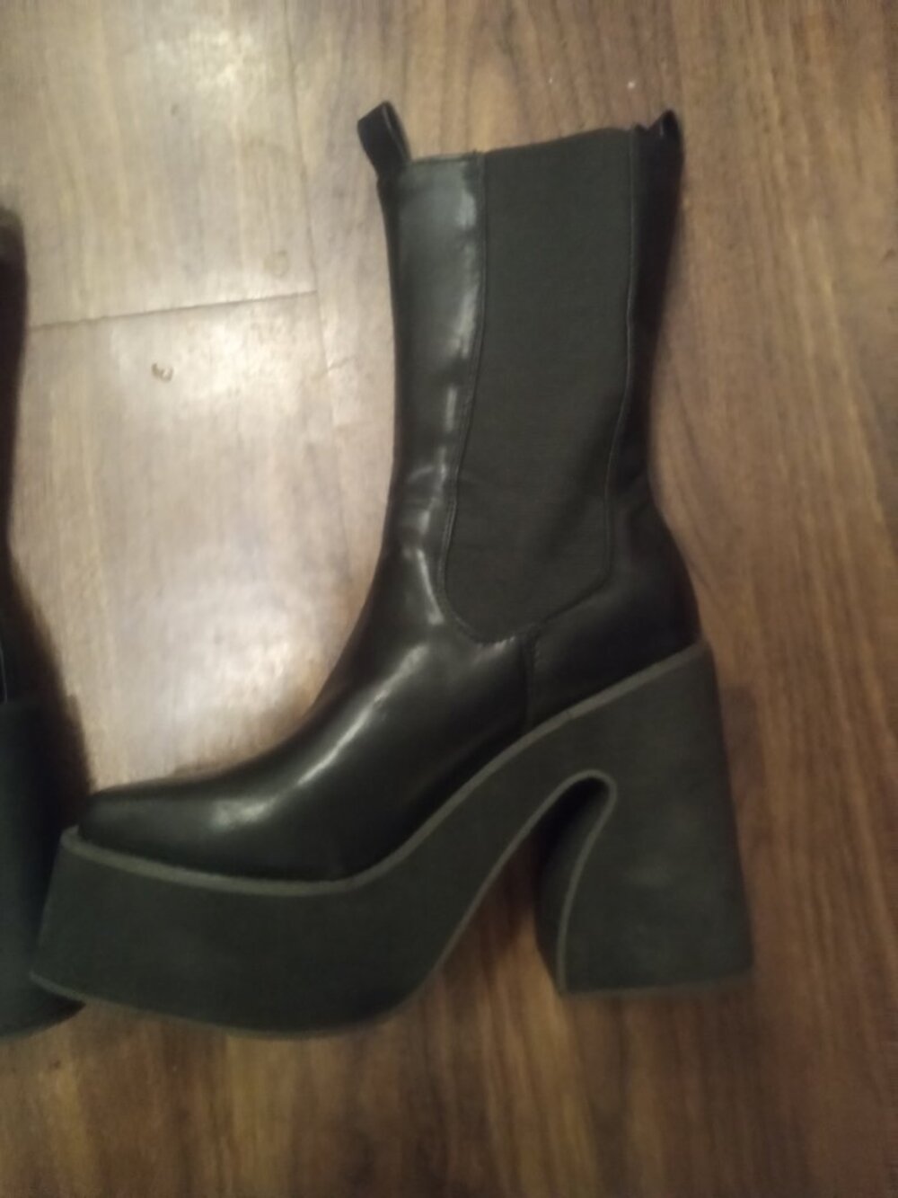 Brand new black boots